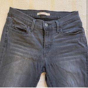 Levi’s gray skinny jeans